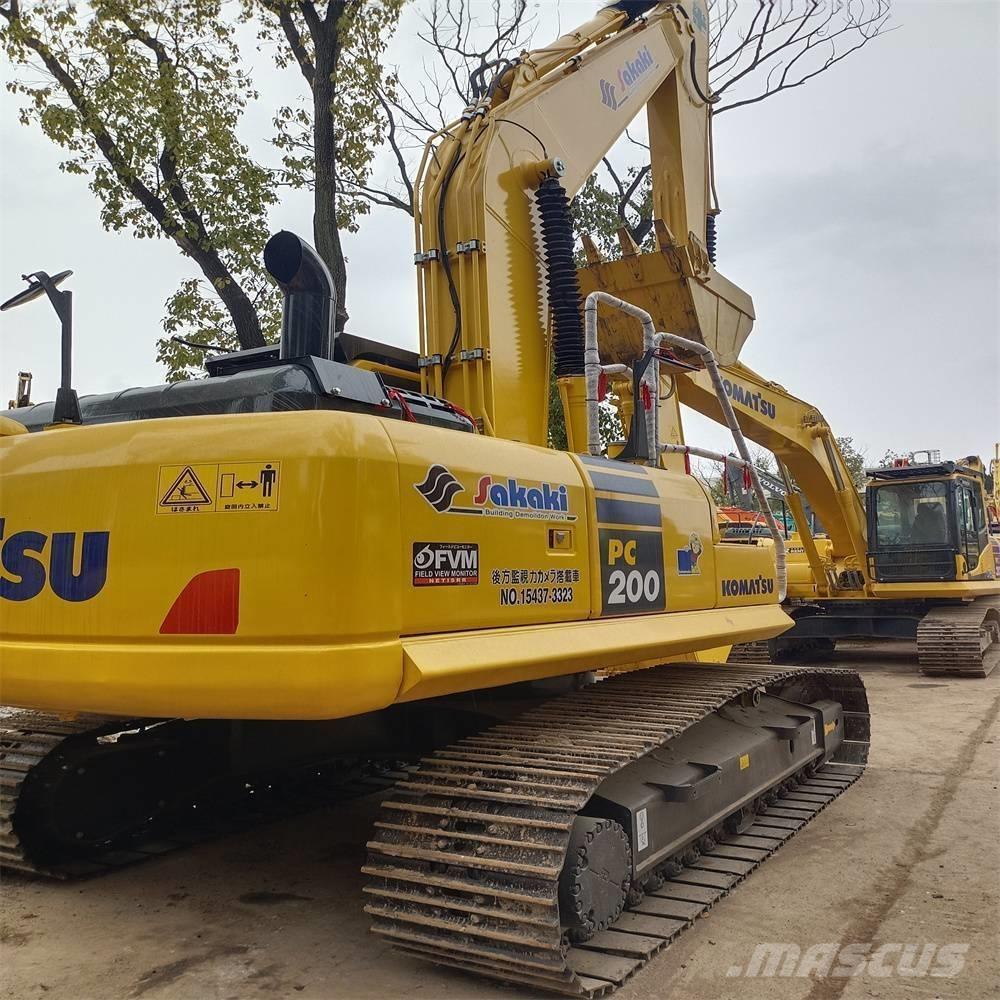 Komatsu PC 200 Гусеничні екскаватори