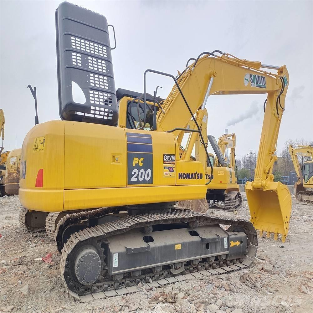 Komatsu PC 200 Гусеничні екскаватори