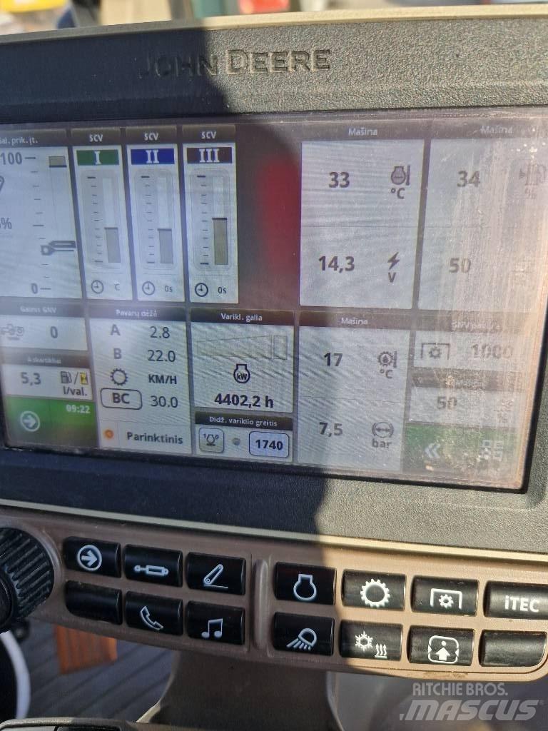 John Deere 6215 R Трактори