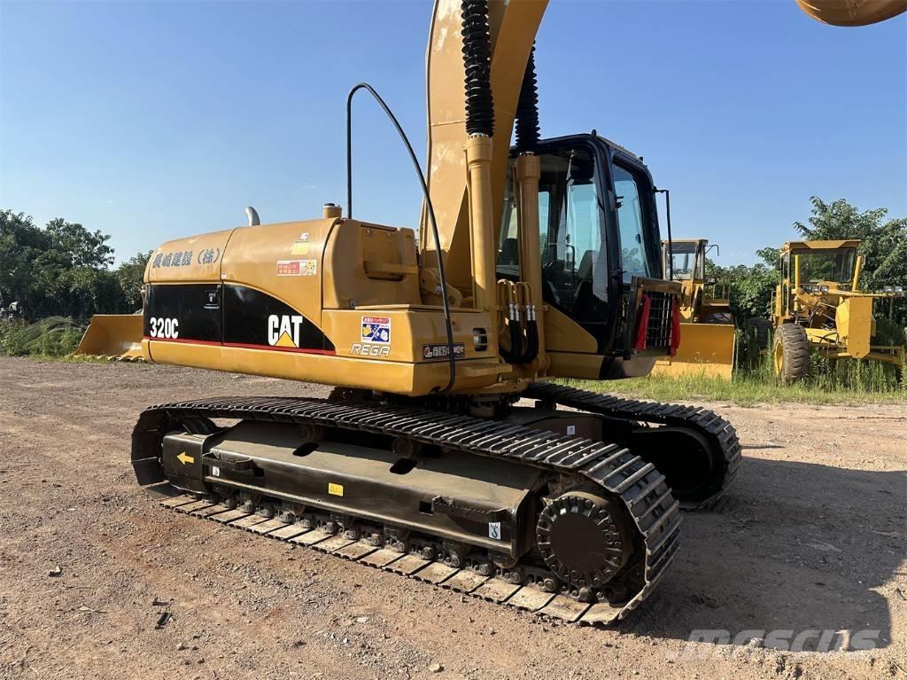 CAT 320 C Гусеничні екскаватори