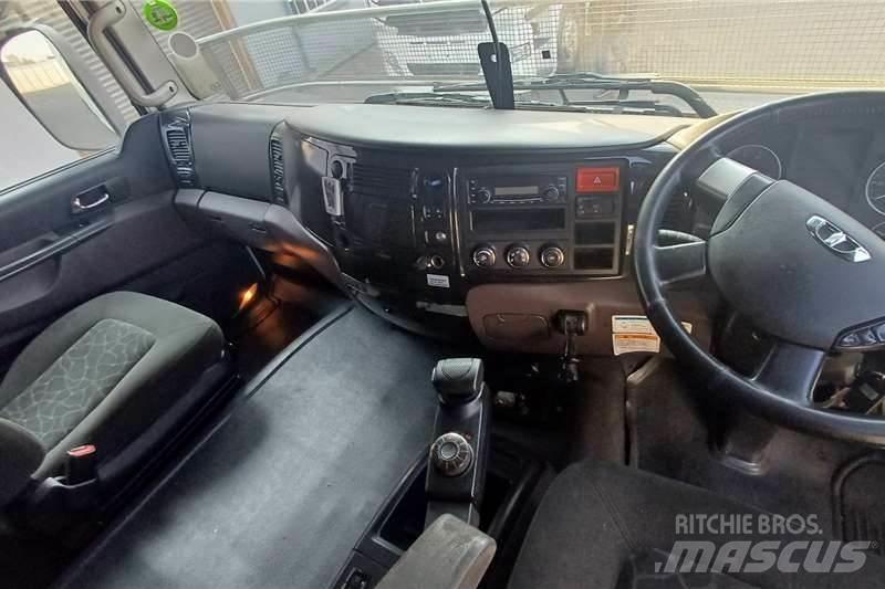 Daewoo KL3TX Вантажівки / спеціальні
