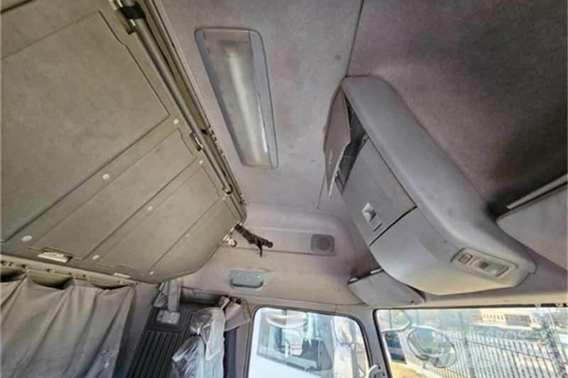UD TRUCKS QUON Вантажівки / спеціальні