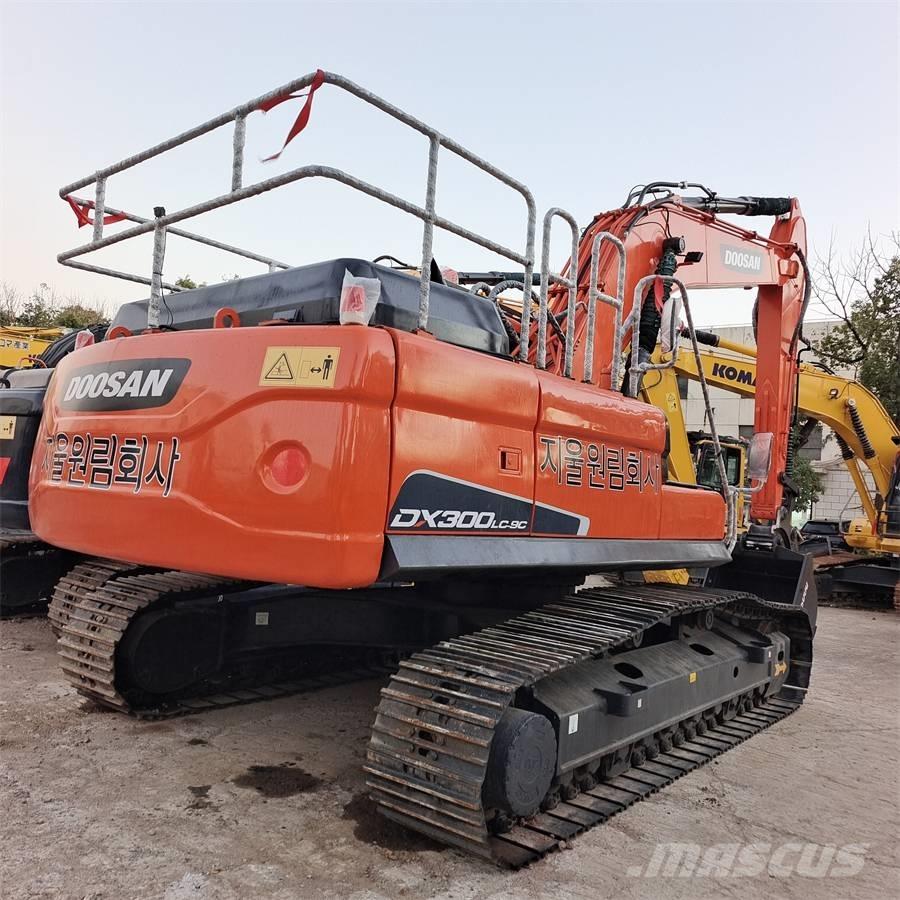 Doosan DX 300 LC Екскаватори з великим вилітом