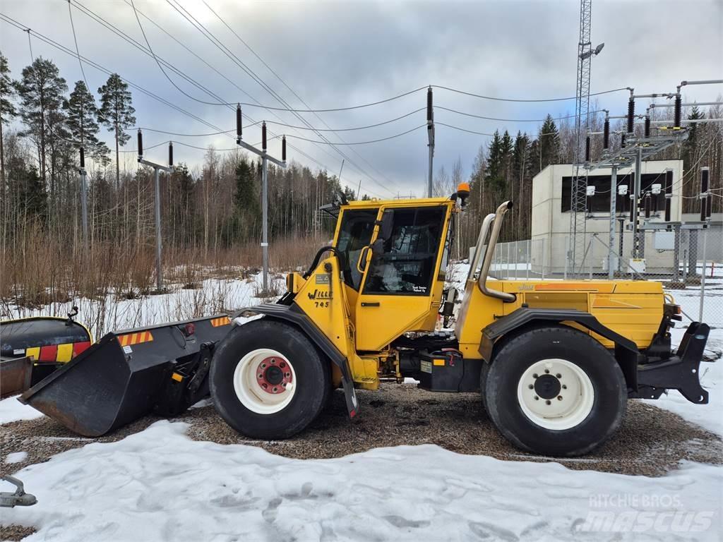 Wille 745 Підсобні машини