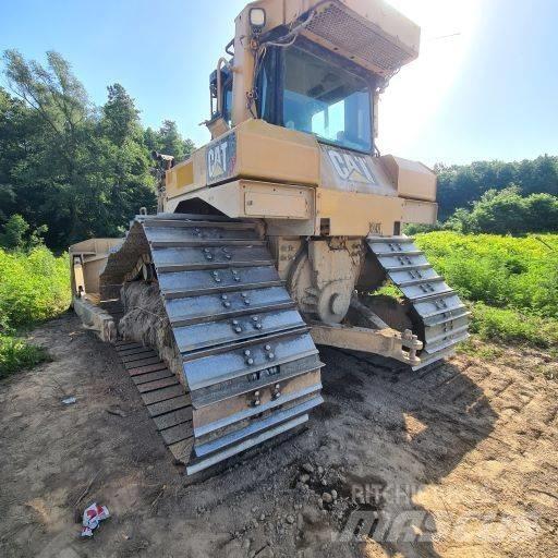 CAT D 6 T LGP Гусеничні бульдозери