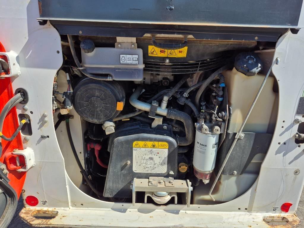 Bobcat T 64 Міні-навантажувачі