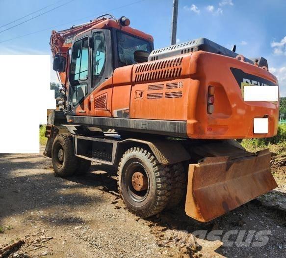 Doosan DX 210 W Колісні екскаватори