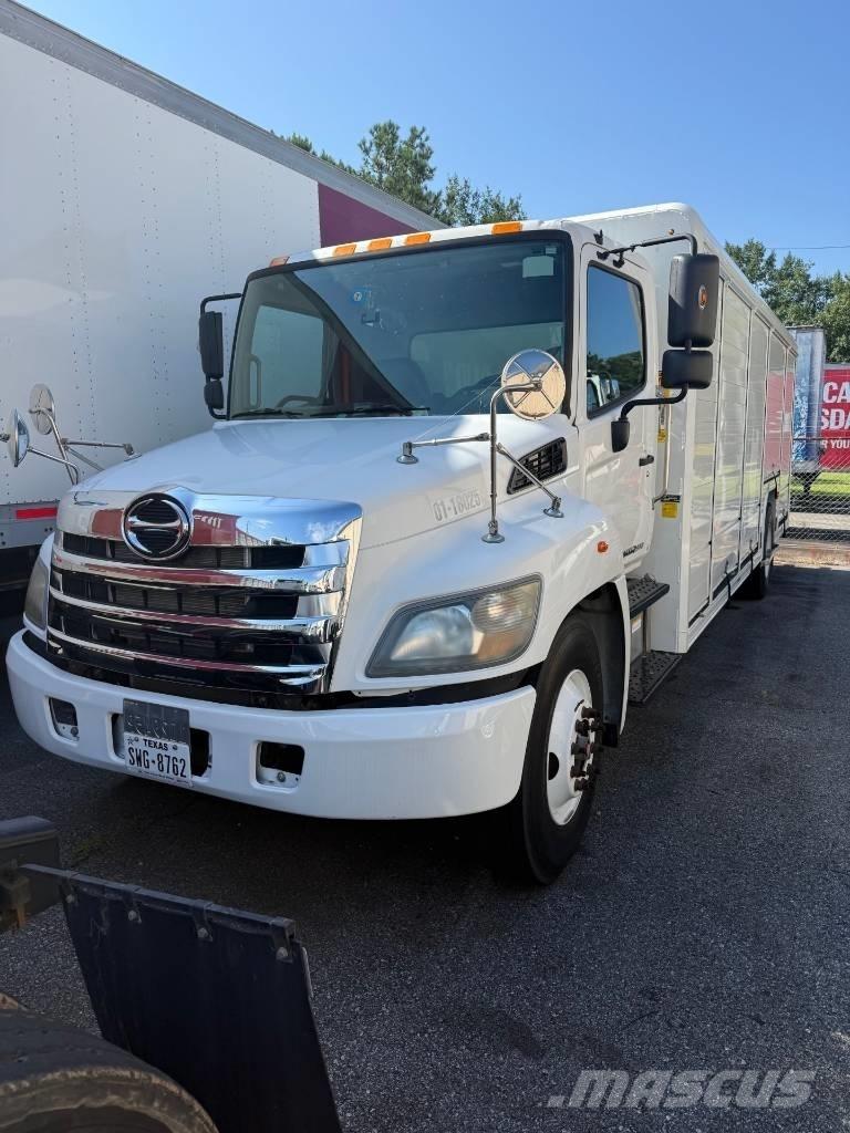 Hino 338 Вантажівки для доставки напоїв