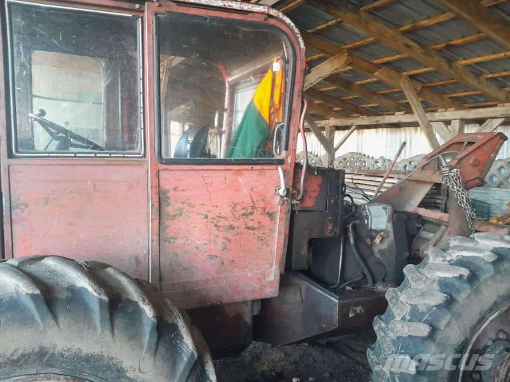 LKT 80 Трельовочні трактора