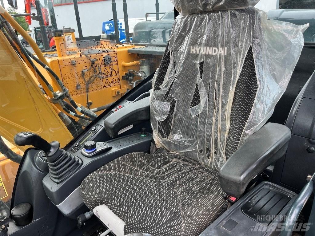 Hyundai HX140LC Гусеничні екскаватори