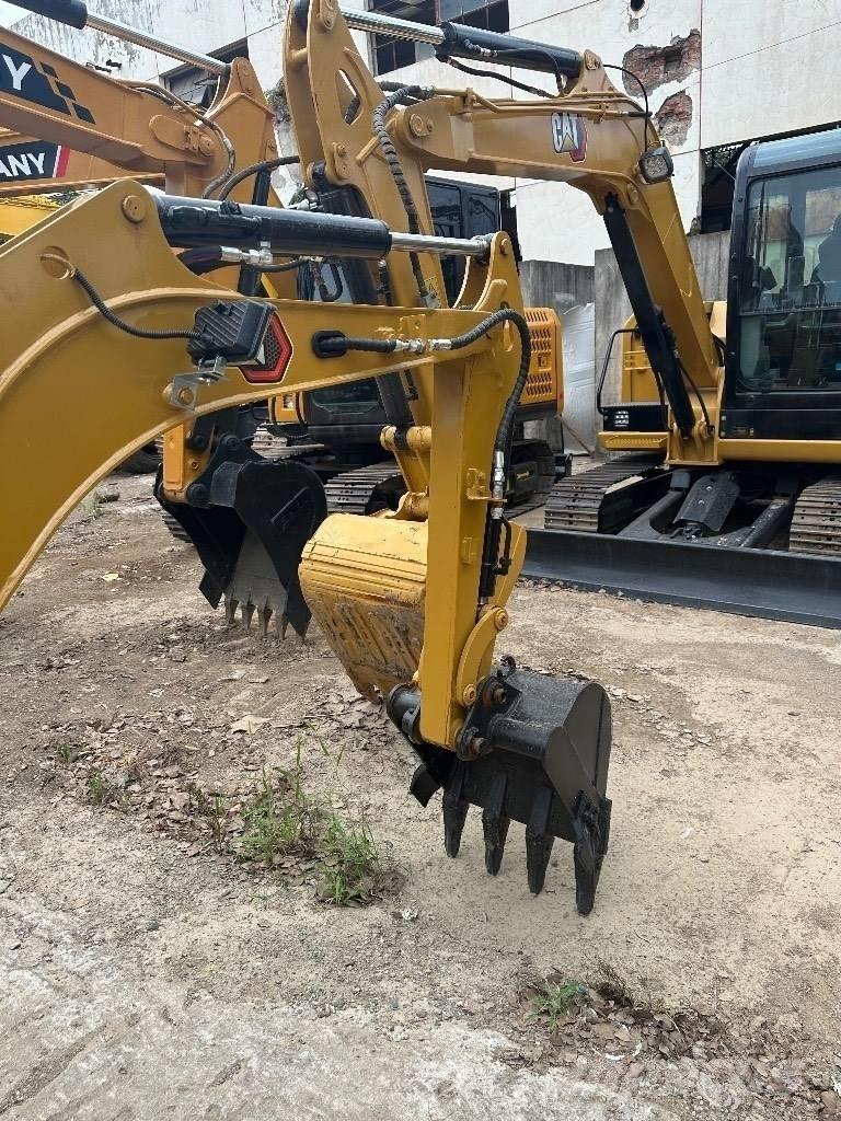 CAT 302 Міні-екскаватори < 7т
