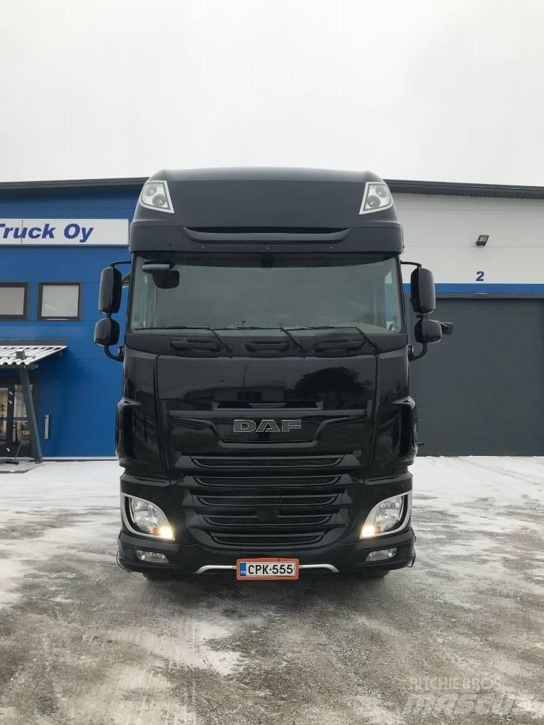 DAF XF530 FAS Вантажівки з гаковим підйомом