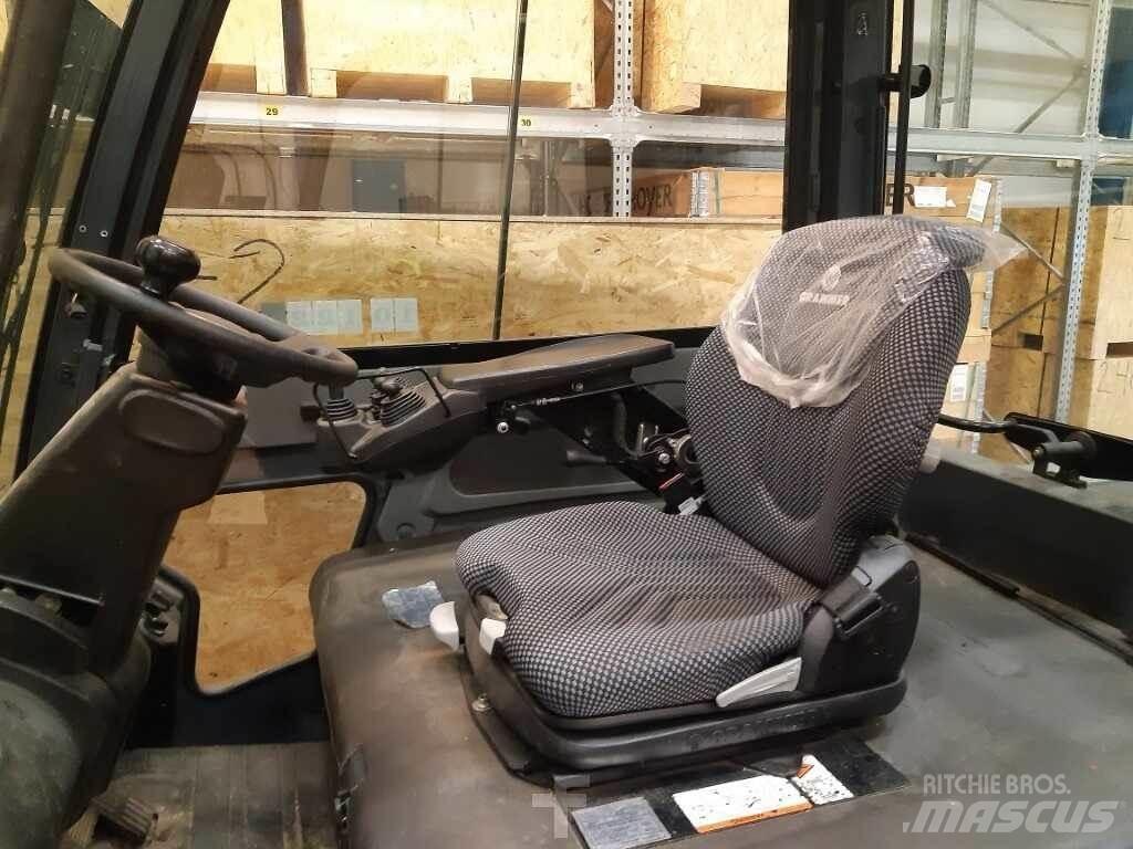 Toyota 8FBMT30 Електронавантажувачі