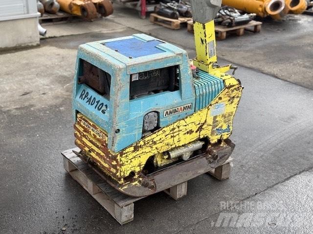 Ammann AVH 4020 Віброплити та вібротрамбовки