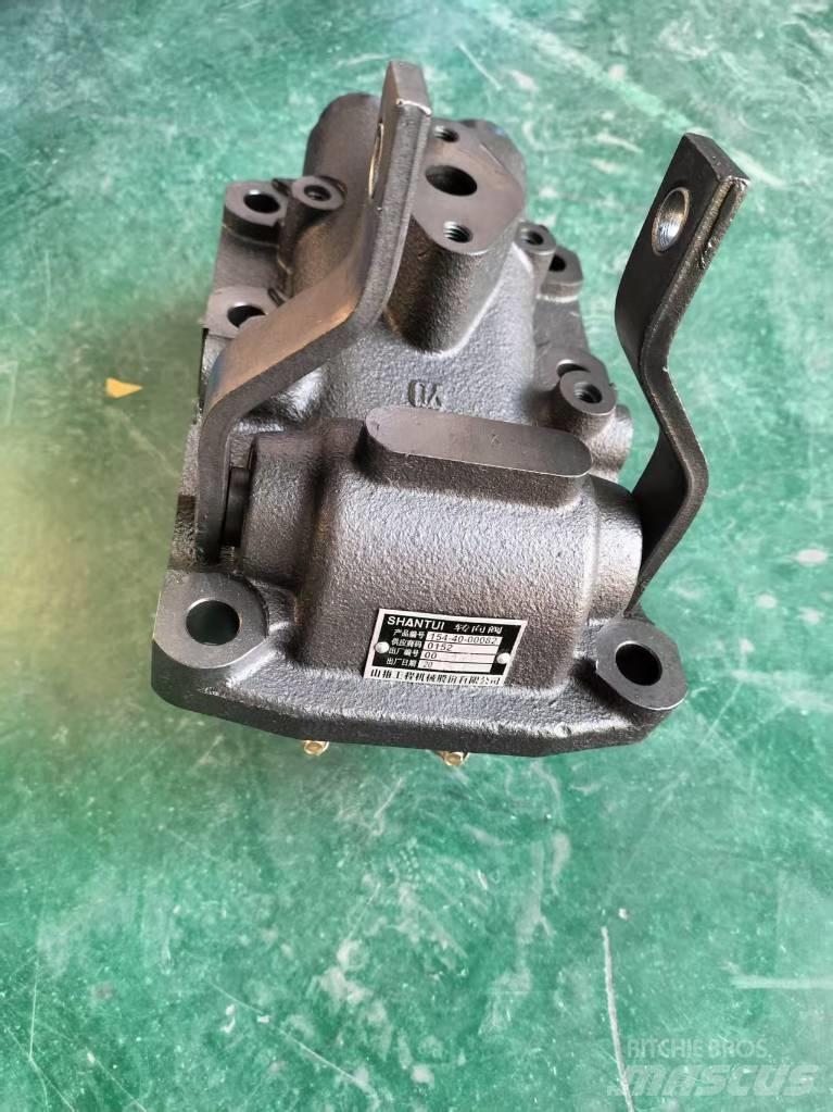 Shantui SD22 Коробка передач