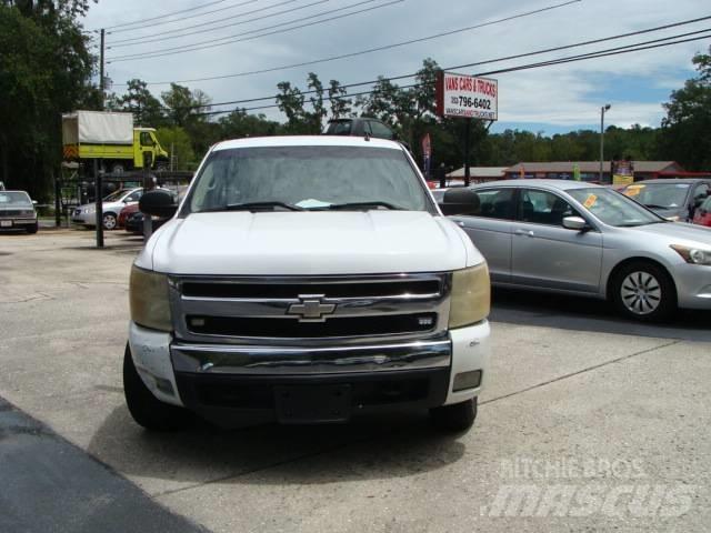 Chevrolet 1500 W/T Вантажівки-платформи/бокове розвантаження