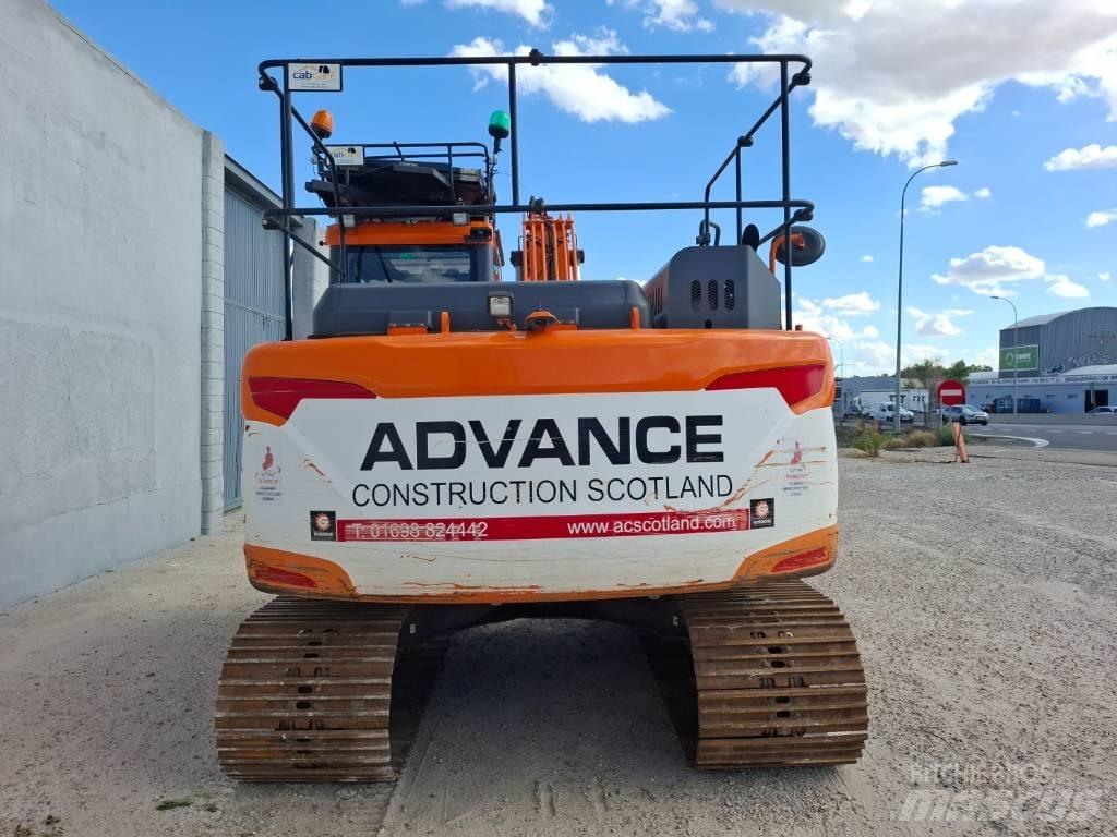 Doosan DX 140LC-5 Гусеничні екскаватори