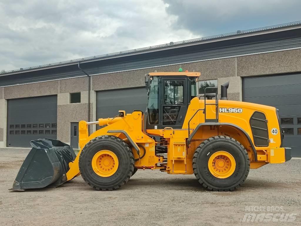 Hyundai HL 960 Фронтальні навантажувачі