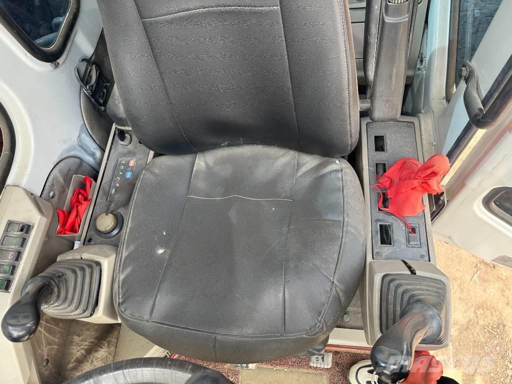 Doosan DH 150 W-7 Колісні екскаватори