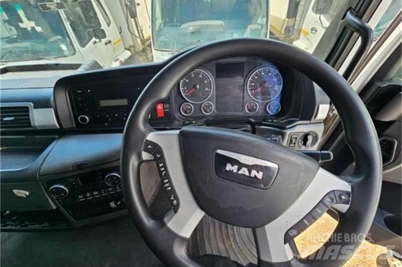 MAN 26 SERIES Вантажівки / спеціальні