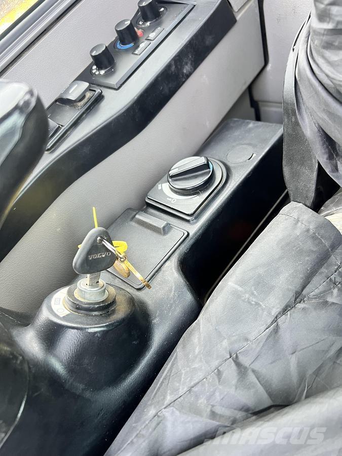 Volvo ECR88D PRO Спеціальні екскаватори