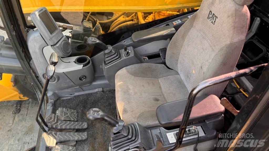 CAT 385CL Longreach Екскаватори з великим вилітом