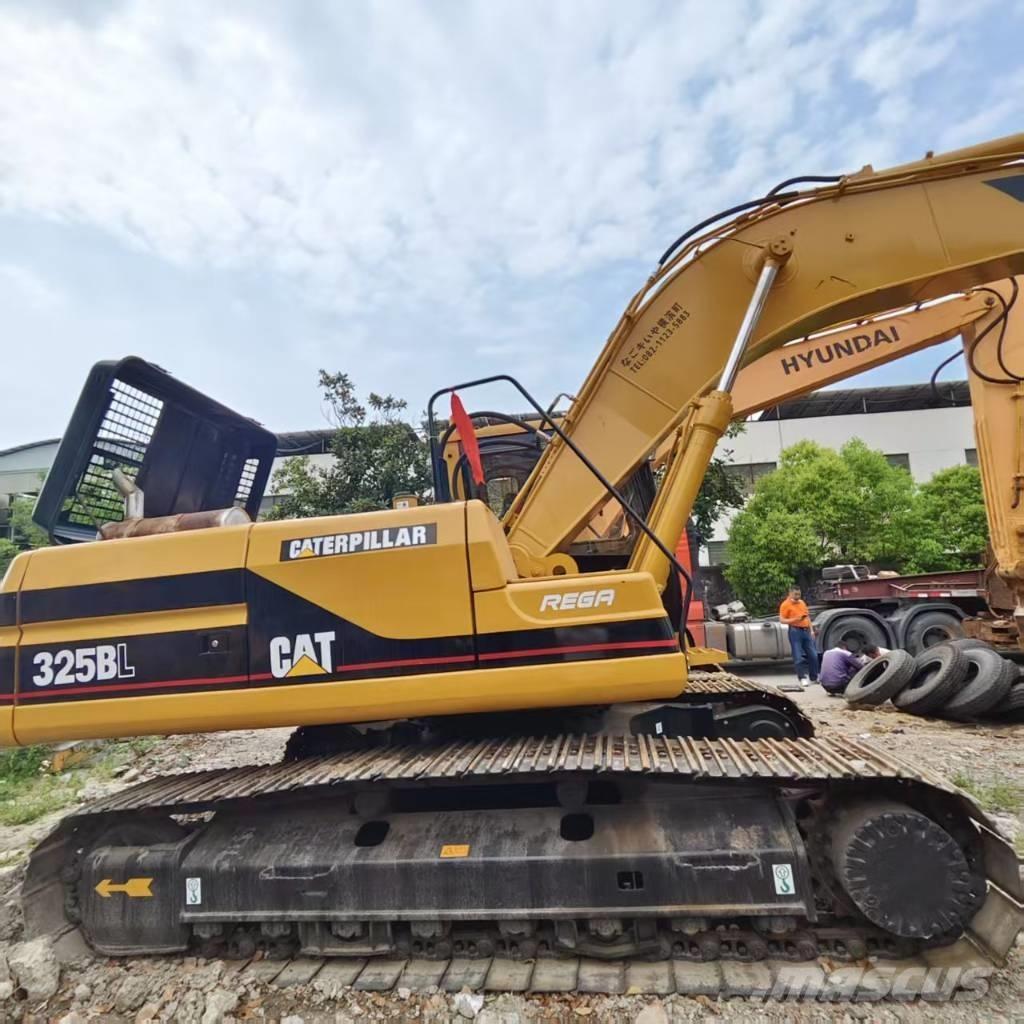 CAT 325 B L Гусеничні екскаватори