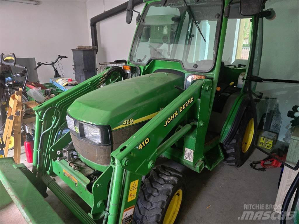 John Deere 4110 Трактори
