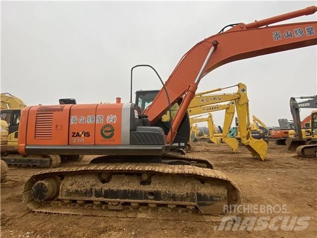 Hitachi ZX210-3 Гусеничні екскаватори