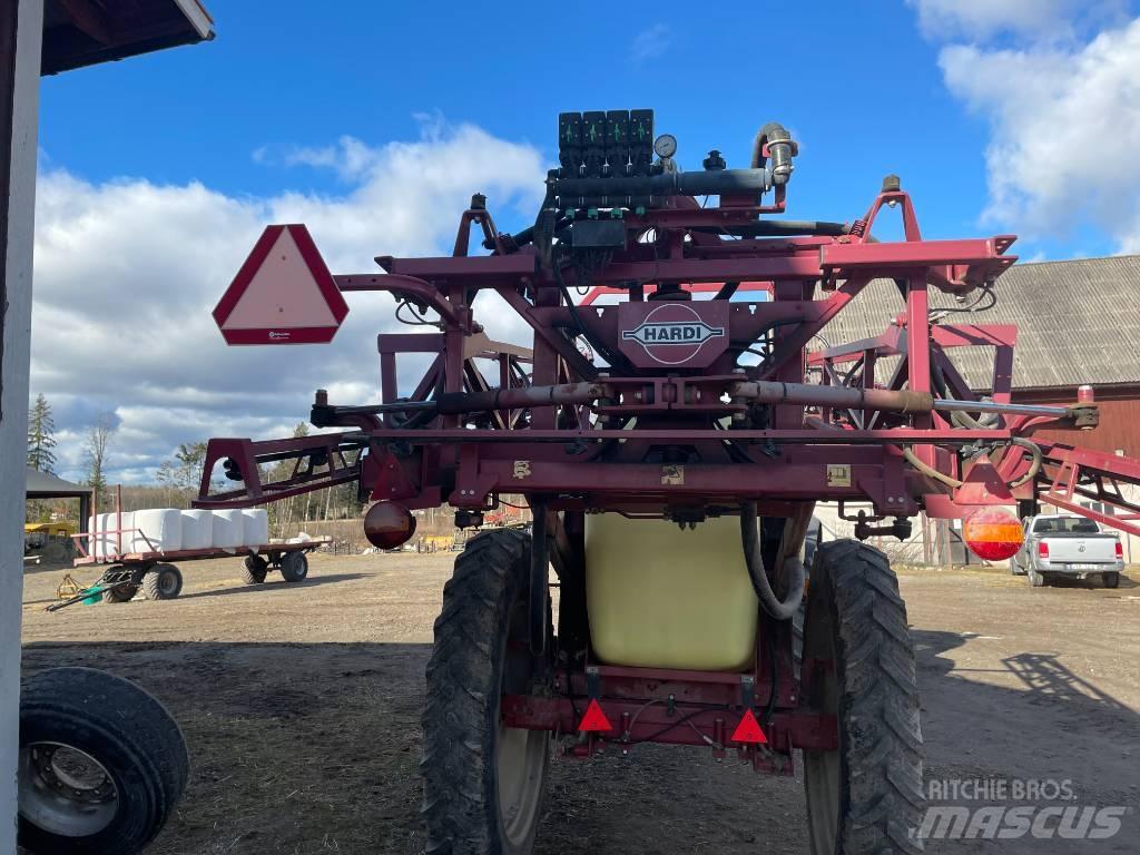 Hardi 2800LPY Причіпні обприскувачі