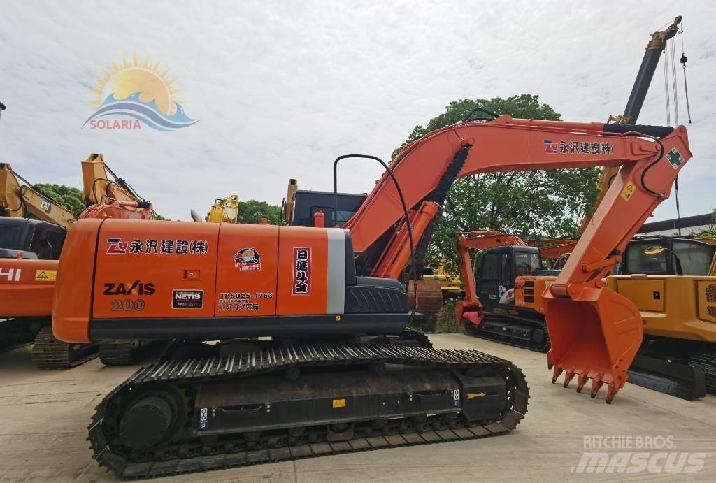 Hitachi ZX 200 Гусеничні екскаватори