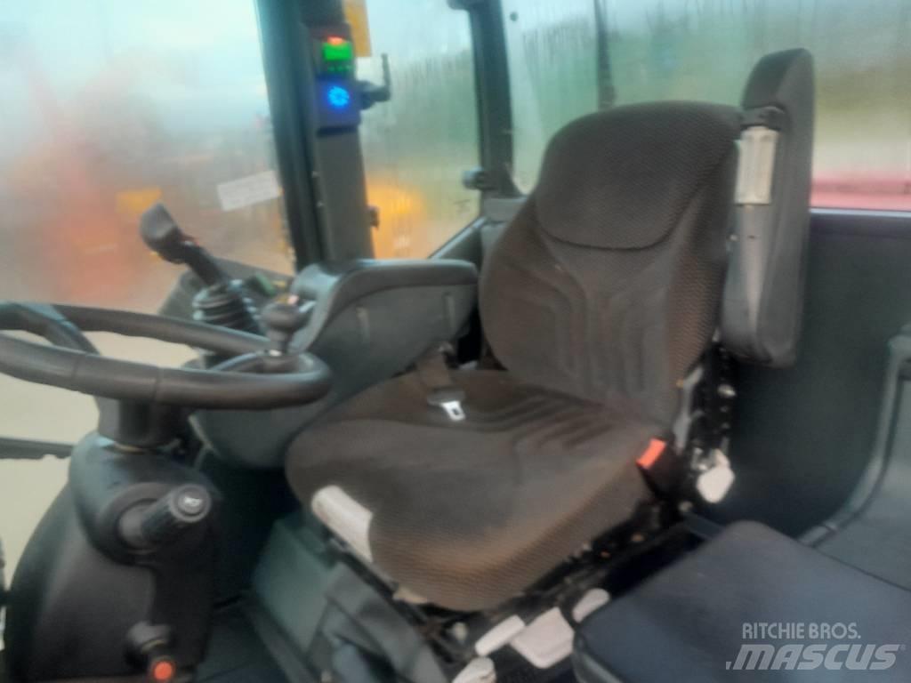 Schafer T8620 Телескопічний навантажувач