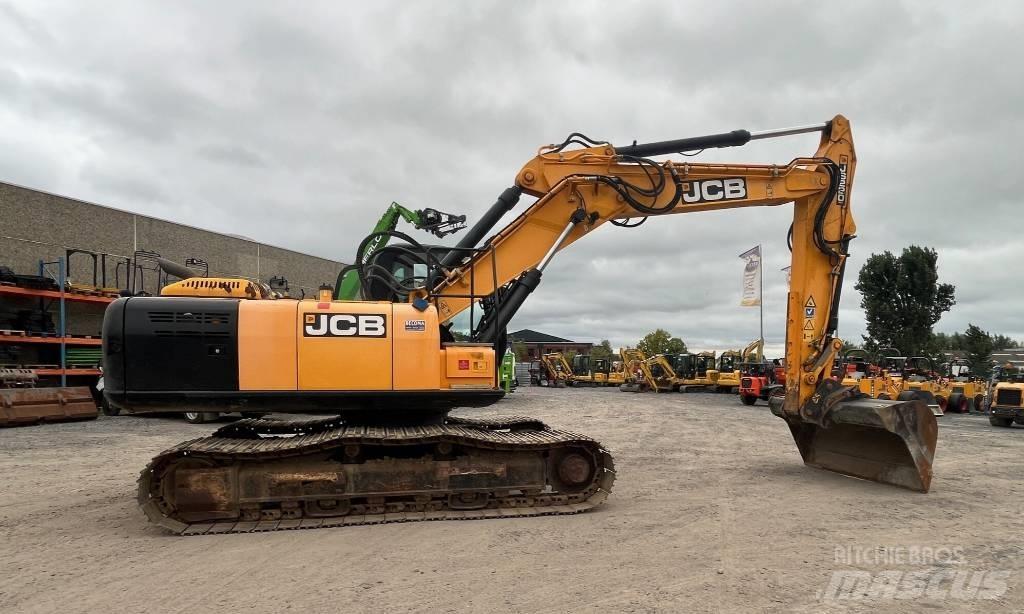 JCB JS 220 Гусеничні екскаватори