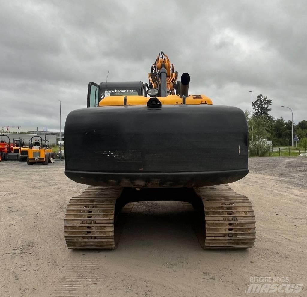 JCB JS 220 Гусеничні екскаватори