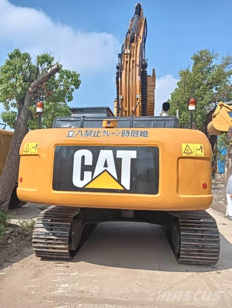 CAT 330 D Гусеничні екскаватори