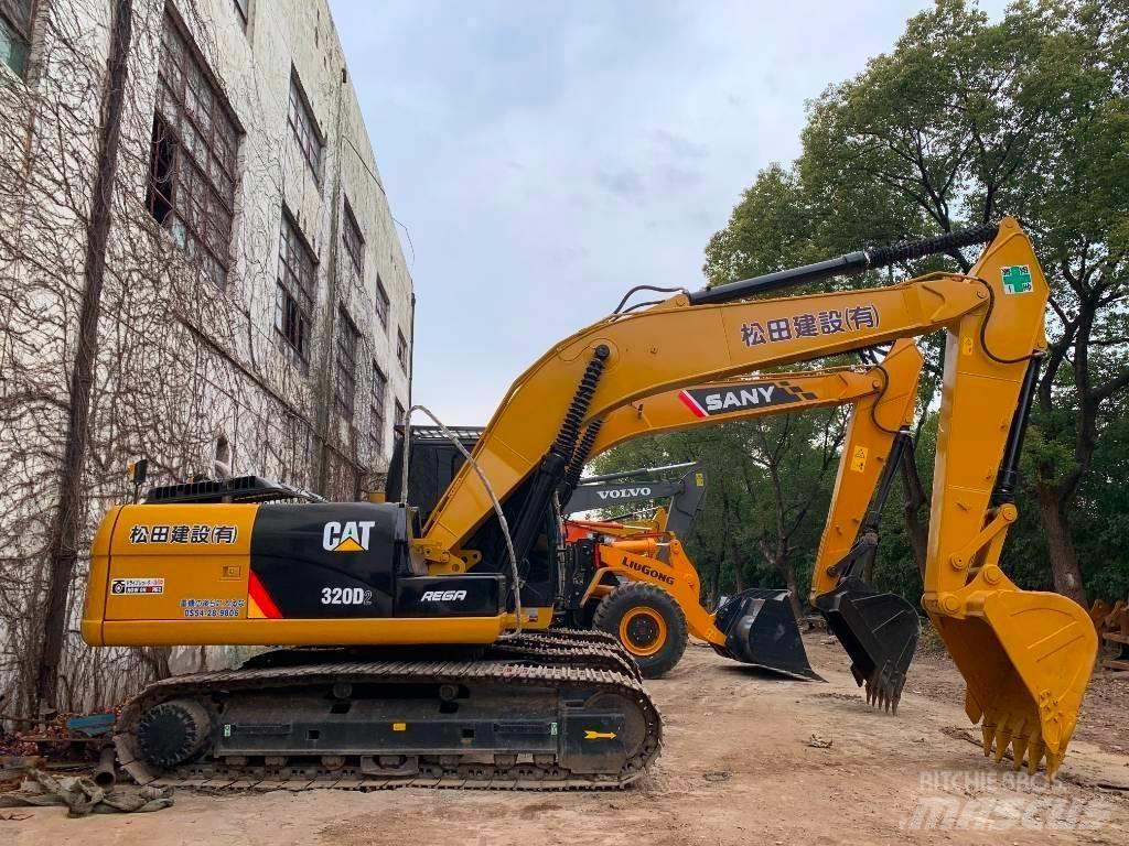 CAT 320D2 Гусеничні екскаватори