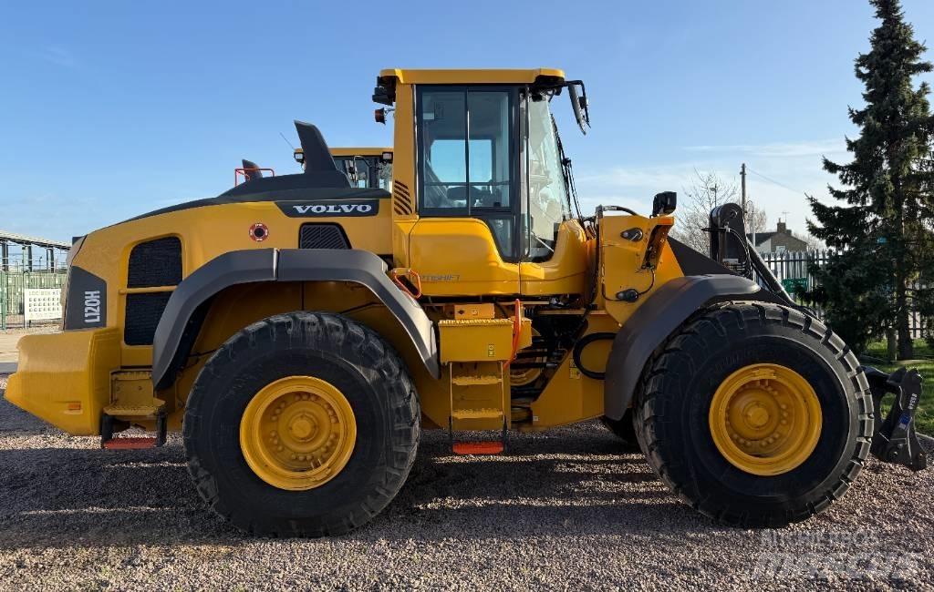 Volvo L 120 H Фронтальні навантажувачі