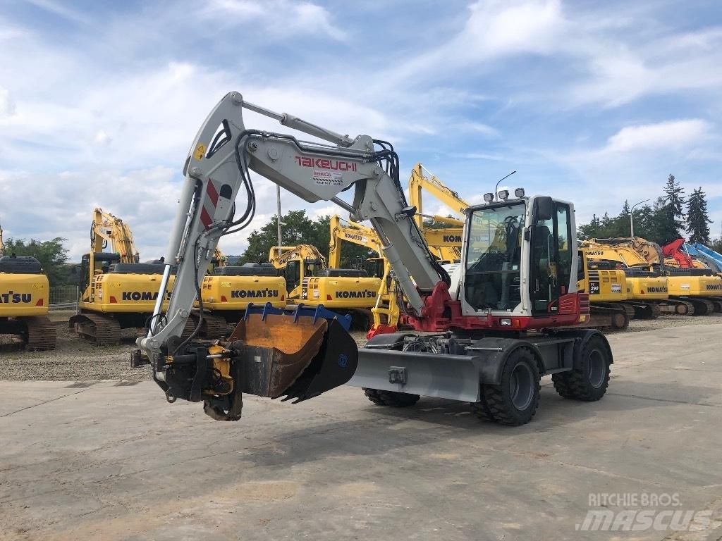Takeuchi TB295W Колісні екскаватори