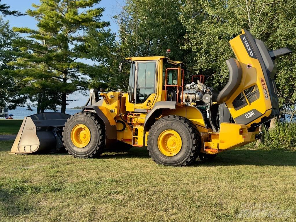 Volvo L120H Фронтальні навантажувачі