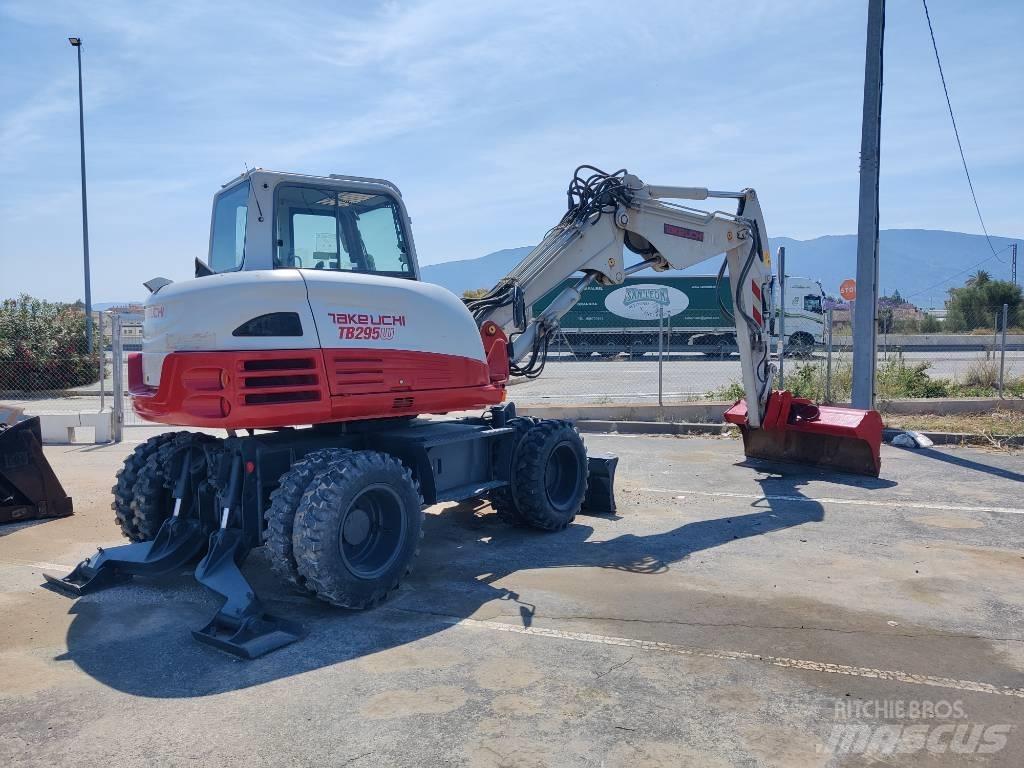 Takeuchi TB 295 W Колісні екскаватори