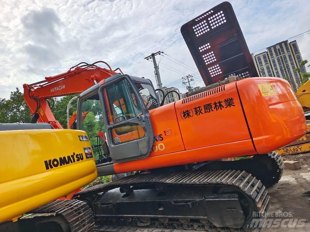 Hitachi EX 200-3 Гусеничні екскаватори