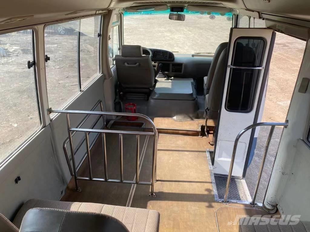 Toyota Coaster Bus Мікроавтобуси