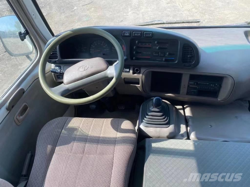 Toyota Coaster Bus Мікроавтобуси
