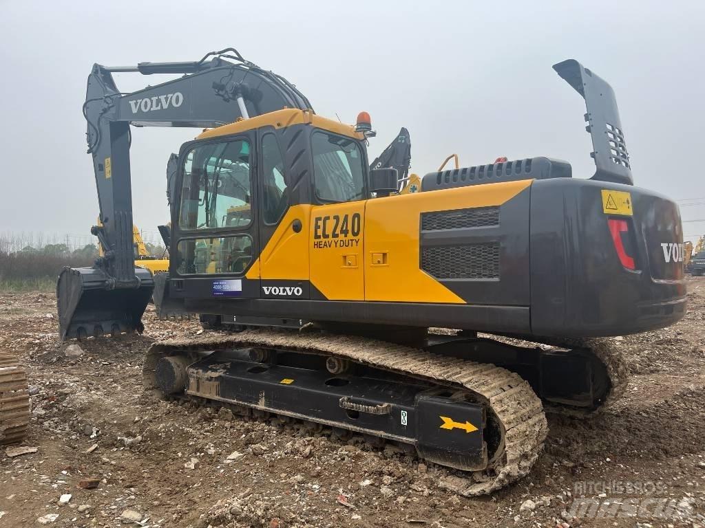 Volvo EC240BLC Гусеничні екскаватори