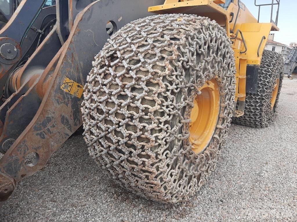 Volvo BM L220H Фронтальні навантажувачі