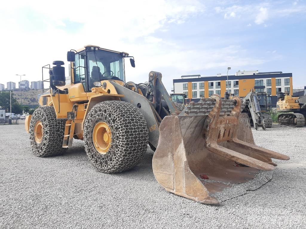 Volvo BM L220H Фронтальні навантажувачі