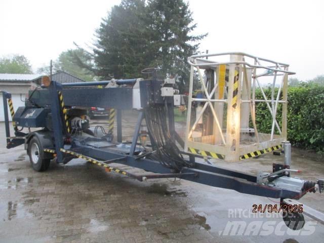 Denka-Lift DL 25 Телескопічні підйомники