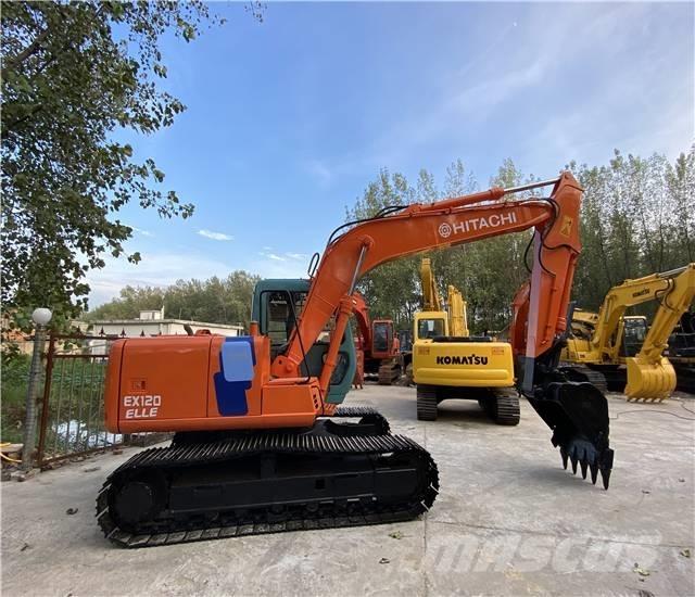 Hitachi EX120 Гусеничні екскаватори