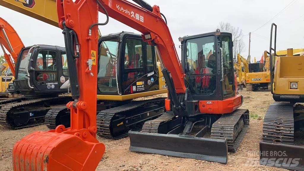 Kubota KX 165 Гусеничні екскаватори