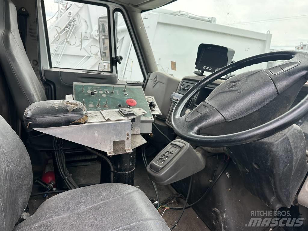 International 7500 Сміттєвози